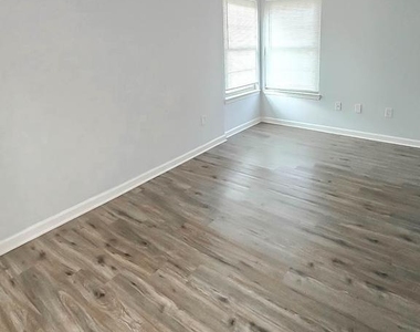 2 Cloverwood Court - Photo Thumbnail 18