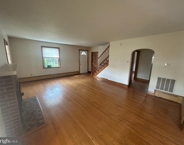 10005 Harford Road - Photo Thumbnail 1