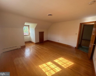 10005 Harford Road - Photo Thumbnail 12