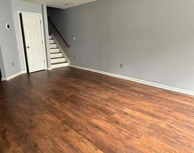 9221 Leigh Choice Court - Photo Thumbnail 3