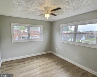 18 Haley Road - Photo Thumbnail 1
