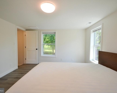 5714 Deer Park Road - Photo Thumbnail 11