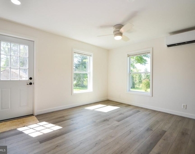 5714 Deer Park Road - Photo Thumbnail 4
