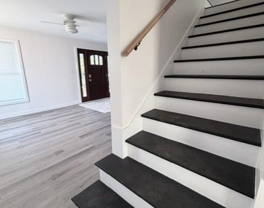 5714 Deer Park Road - Photo Thumbnail 22
