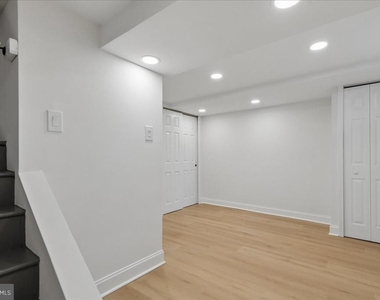 1403 Dartmouth Avenue - Photo Thumbnail 24