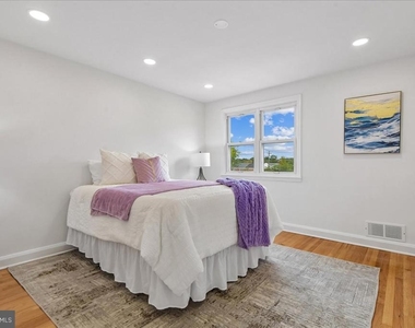 1403 Dartmouth Avenue - Photo Thumbnail 17