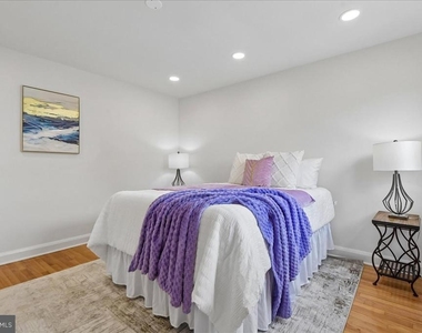 1403 Dartmouth Avenue - Photo Thumbnail 16