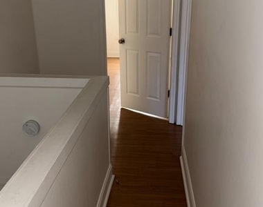 2313 Lauretta Avenue - Photo Thumbnail 20
