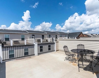 906 Oldham Street - Photo Thumbnail 22