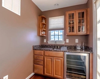 906 Oldham Street - Photo Thumbnail 19
