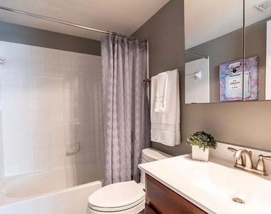 906 Oldham Street - Photo Thumbnail 9