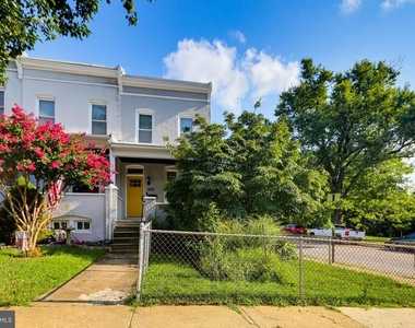 600 W 36th Street - Photo Thumbnail 27