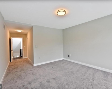 836 Harlem Avenue - Photo Thumbnail 22
