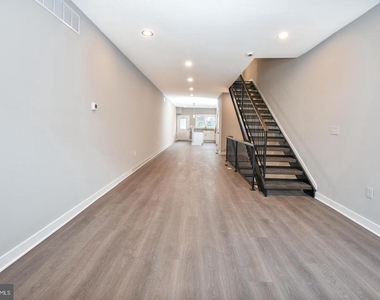 836 Harlem Avenue - Photo Thumbnail 8