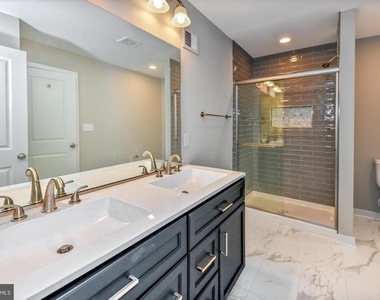 836 Harlem Avenue - Photo Thumbnail 16