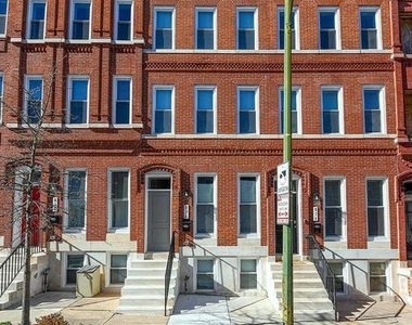 836 Harlem Avenue - Photo Thumbnail 4