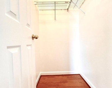 2062 Clipper Park Road - Photo Thumbnail 8