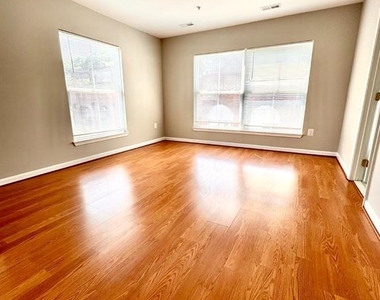 2062 Clipper Park Road - Photo Thumbnail 23