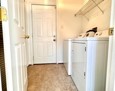 2062 Clipper Park Road - Photo Thumbnail 5
