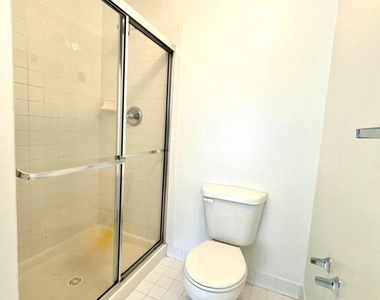 2062 Clipper Park Road - Photo Thumbnail 10