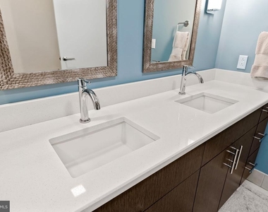 1200 Steuart Street - Photo Thumbnail 45
