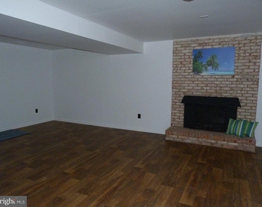 1009 Kensington Way - Photo Thumbnail 13