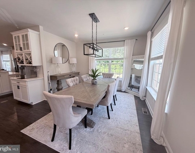 1022 Bluebells Road - Photo Thumbnail 15