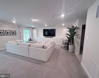 1022 Bluebells Road - Photo Thumbnail 33
