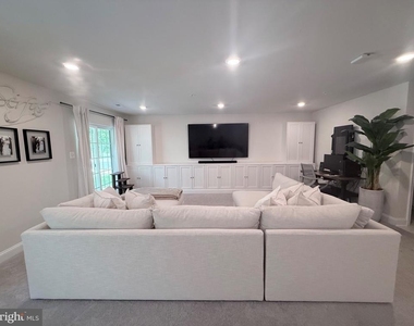 1022 Bluebells Road - Photo Thumbnail 34