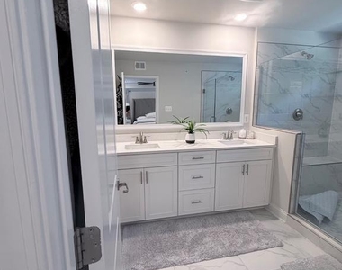 1022 Bluebells Road - Photo Thumbnail 18