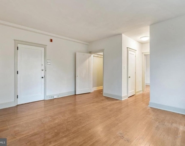 1305 N Broom Street - Photo Thumbnail 16