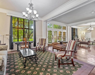 1305 N Broom Street - Photo Thumbnail 8