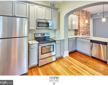 1300 Delaware Avenue - Photo Thumbnail 1