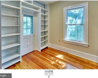 1300 Delaware Avenue - Photo Thumbnail 6