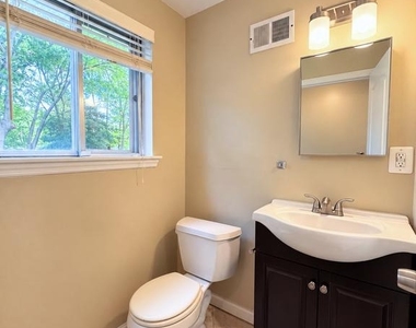 820 Leeds Lane - Photo Thumbnail 18