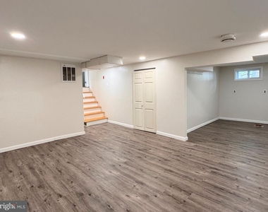820 Leeds Lane - Photo Thumbnail 43