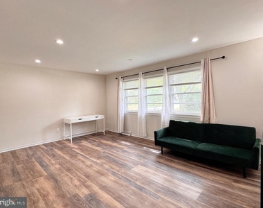 820 Leeds Lane - Photo Thumbnail 27