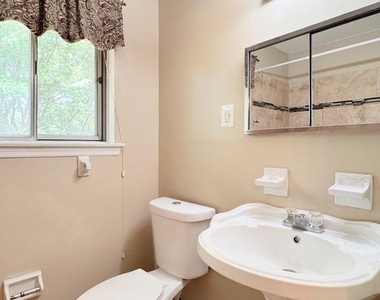 820 Leeds Lane - Photo Thumbnail 29