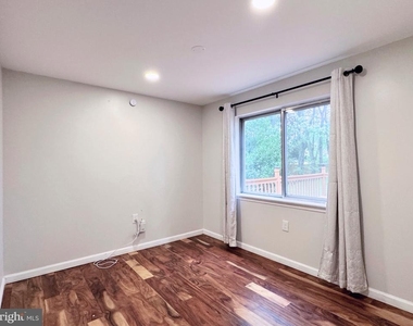 820 Leeds Lane - Photo Thumbnail 15