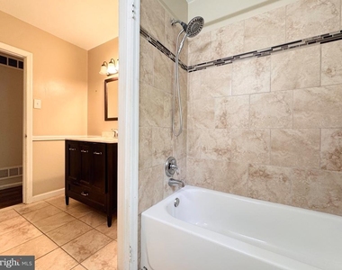 820 Leeds Lane - Photo Thumbnail 32