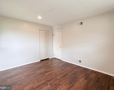 820 Leeds Lane - Photo Thumbnail 38