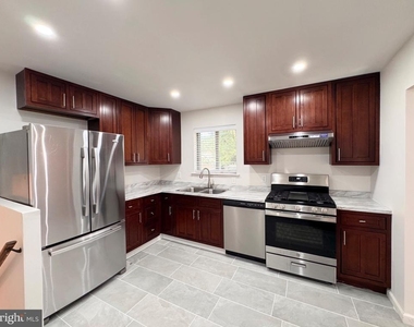 820 Leeds Lane - Photo Thumbnail 20