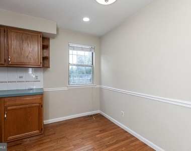 210 Hansome Way W - Photo Thumbnail 14
