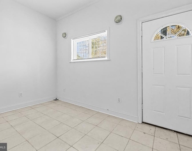 1508 V Street Se - Photo Thumbnail 8