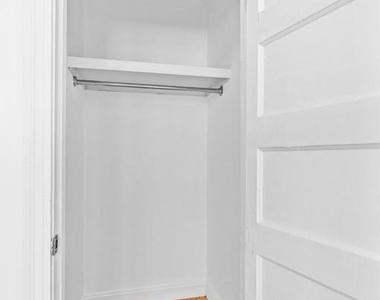 1508 V Street Se - Photo Thumbnail 5