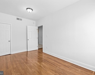 1508 V Street Se - Photo Thumbnail 4