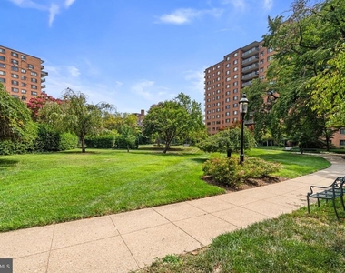 4201 Cathedral Avenue Nw - Photo Thumbnail 12