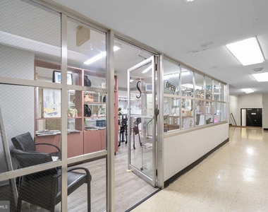 4201 Cathedral Avenue Nw - Photo Thumbnail 26