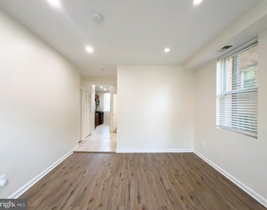 4234 Edson Place Ne - Photo Thumbnail 2