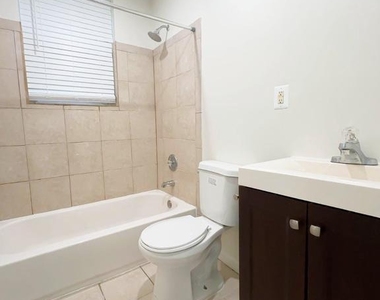 4234 Edson Place Ne - Photo Thumbnail 5